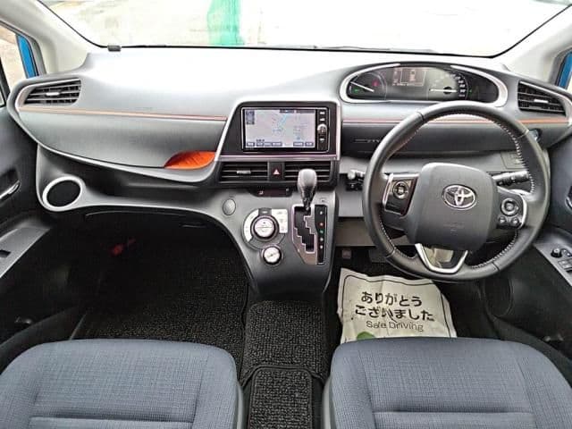Car thumbnail 3