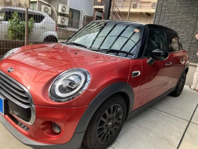 Car thumbnail 3
