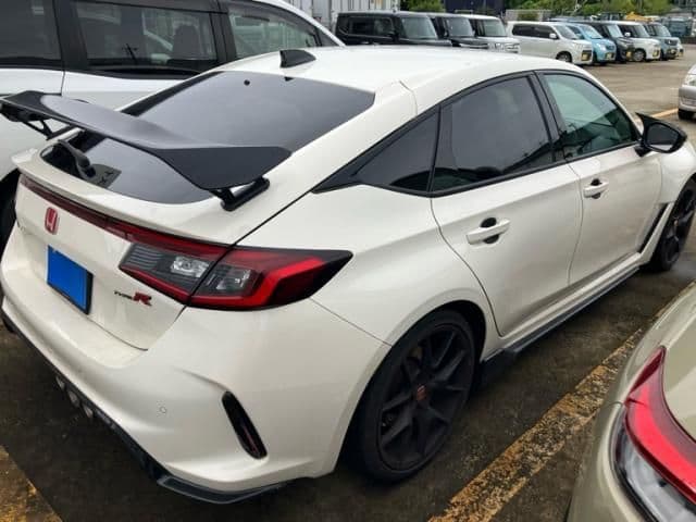 Car thumbnail 3