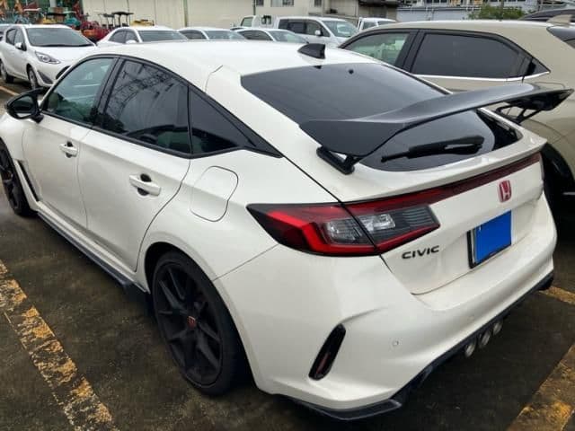 Car thumbnail 4