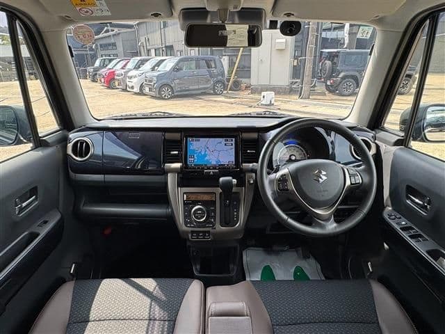 Car thumbnail 3