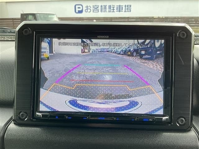 Car thumbnail 4