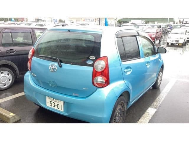 Car thumbnail 3