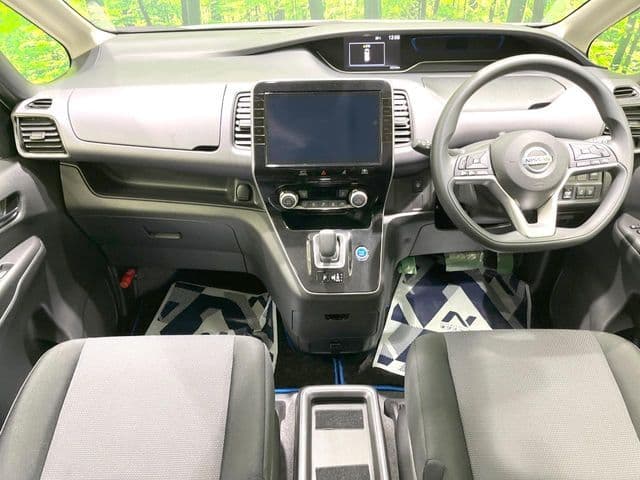 NISSAN