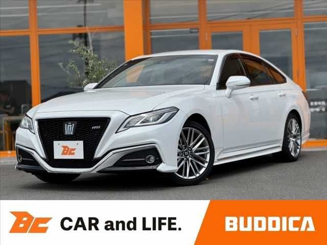 TOYOTA CROWN sedan hybrid