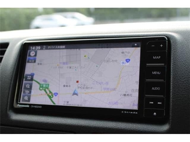 Car thumbnail 3
