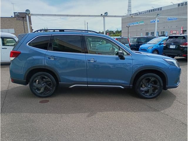 Car thumbnail 4