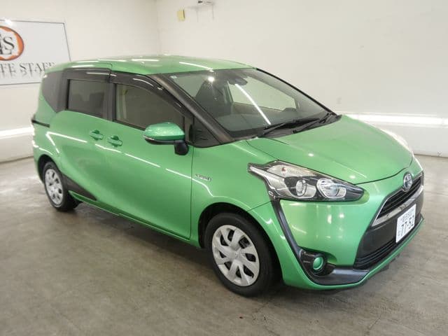 TOYOTA SIENTA HYBRID
