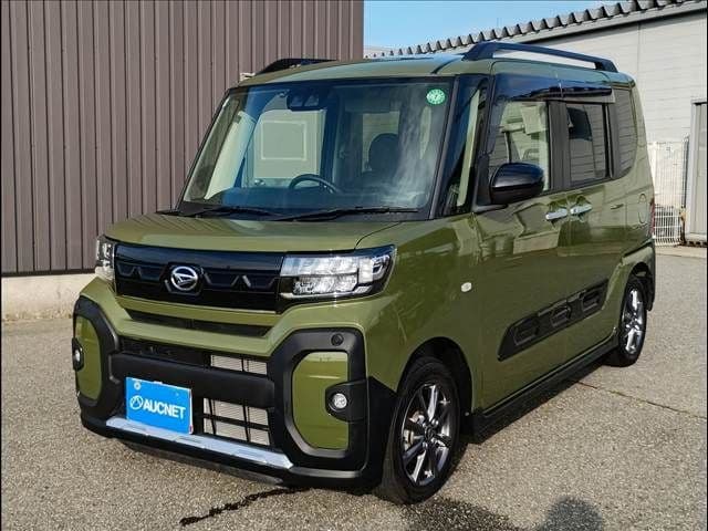 DAIHATSU TANTO FAN CROSS