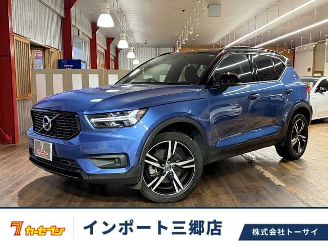 VOLVO VOLVO XC40