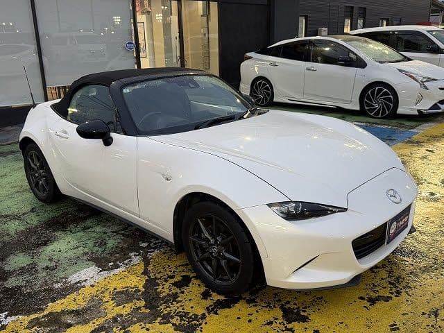 Car thumbnail 4