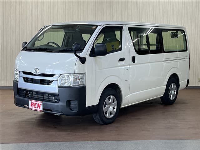 TOYOTA HIACE van 2WD