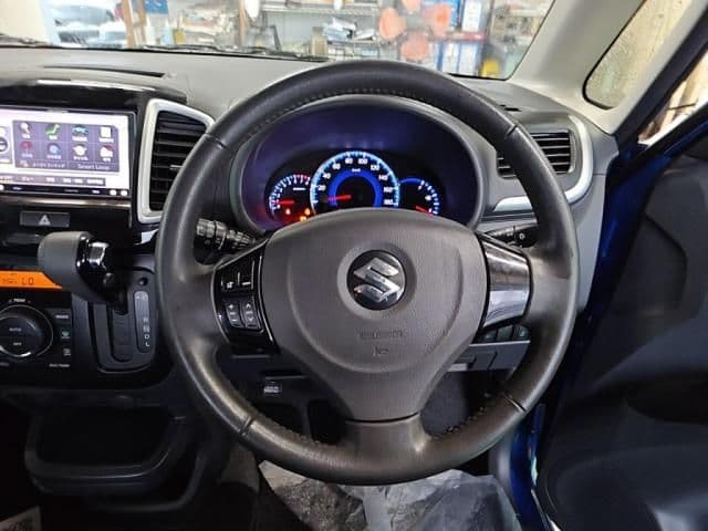 Car thumbnail 3