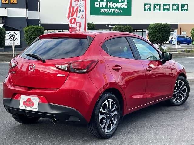 Car thumbnail 3