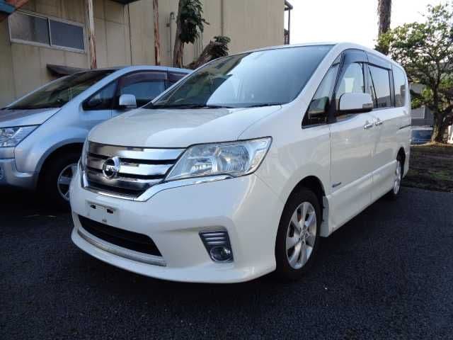NISSAN SERENA  S-HYBRID