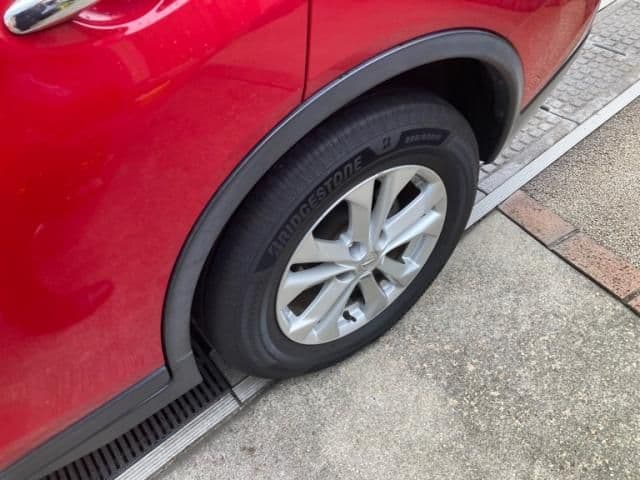 Car thumbnail 3