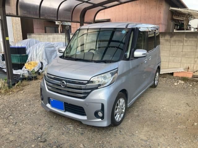 NISSAN DAYZ ROOX