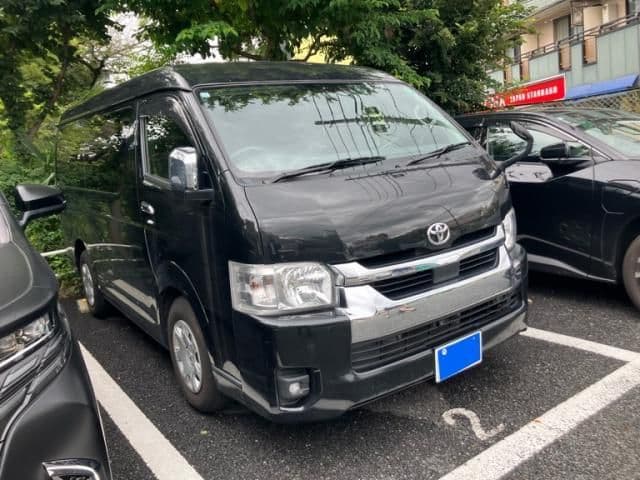 TOYOTA HIACE wagon
