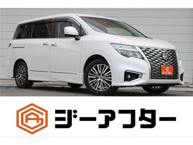 NISSAN ELGRAND