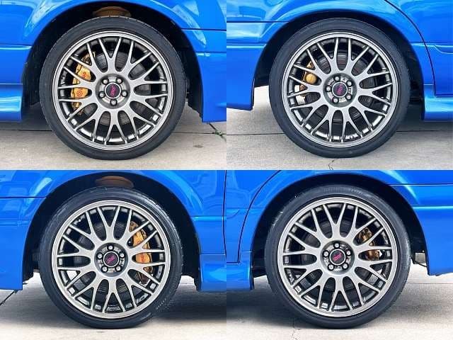 Car thumbnail 4
