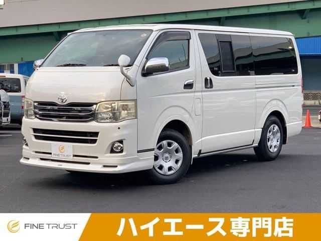 TOYOTA HIACE van 4WD