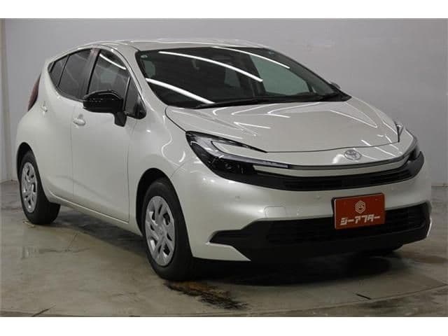 Car thumbnail 3