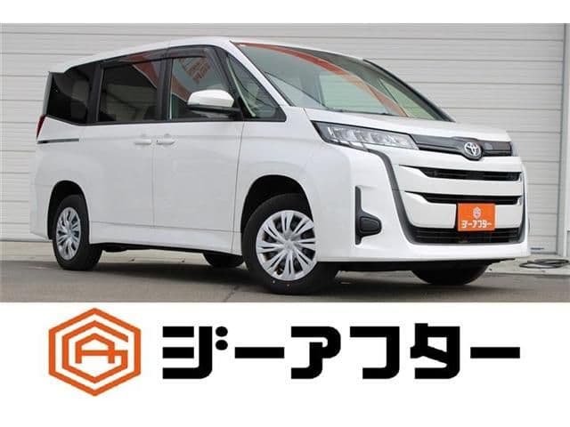 TOYOTA NOAH 4WD