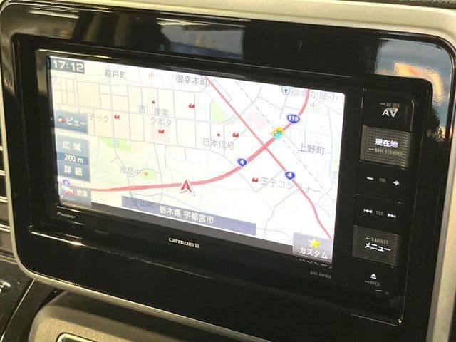Car thumbnail 4