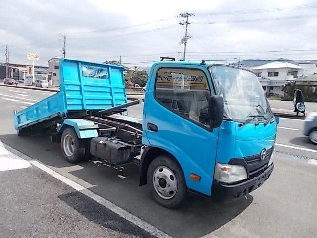 TOYOTA DYNA