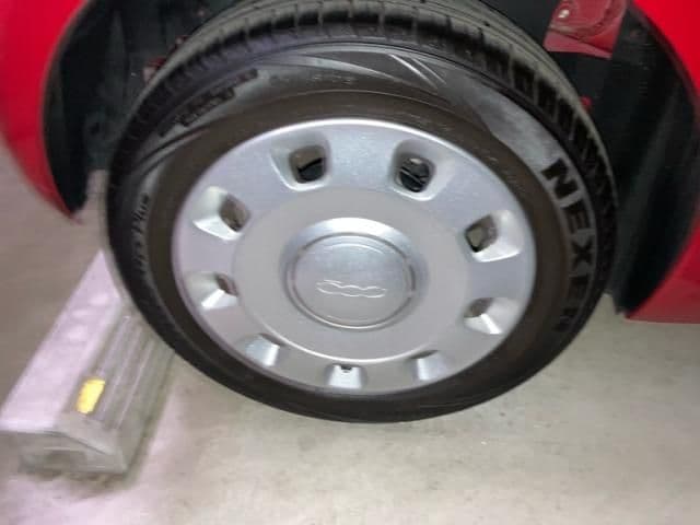 Car thumbnail 4