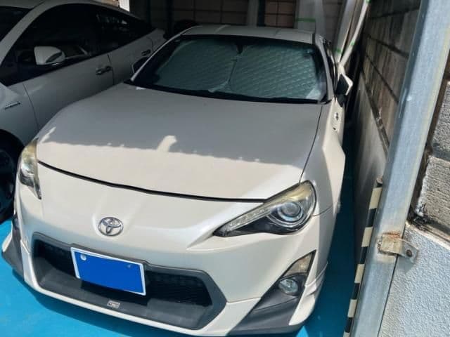 Car thumbnail 2