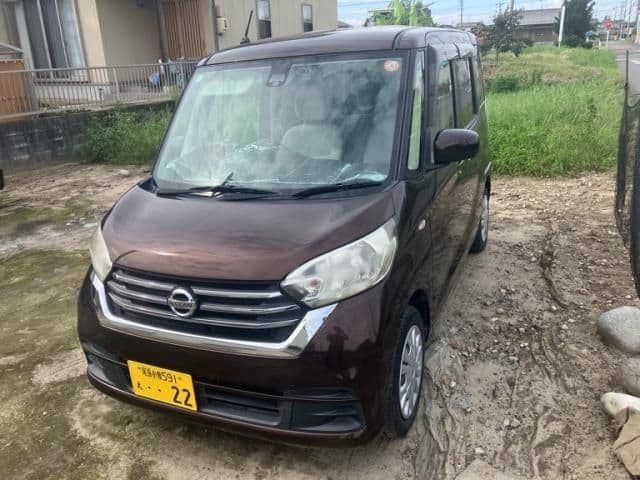 NISSAN DAYZ ROOX