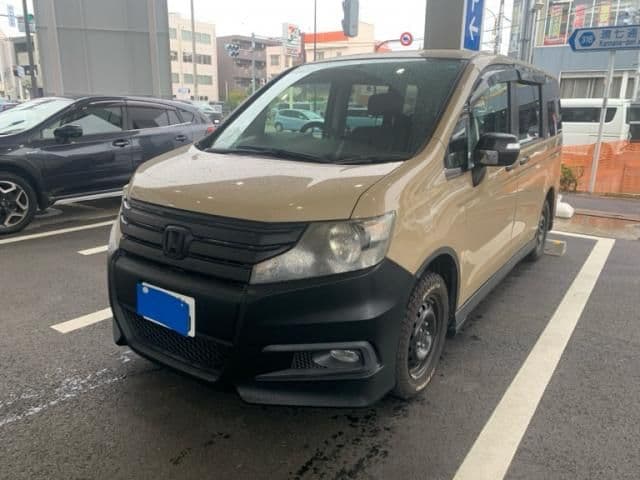HONDA STEPWAGON SPADA