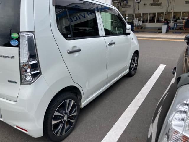 Car thumbnail 4