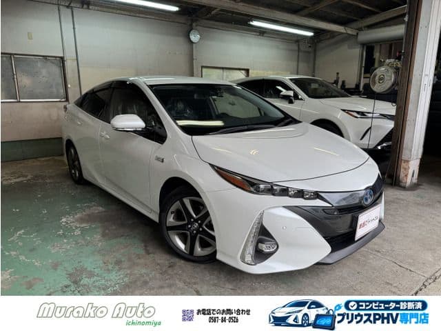 TOYOTA PRIUS PHV