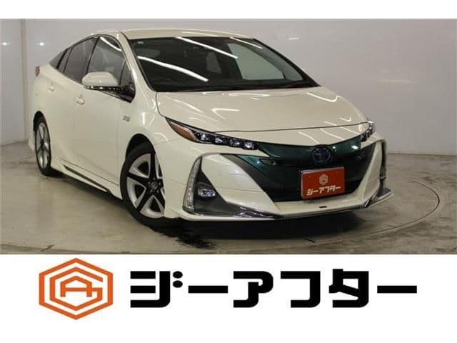 TOYOTA PRIUS PHV