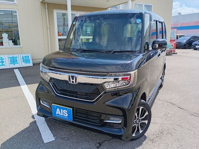 HONDA N BOX CUSTOM 4WD
