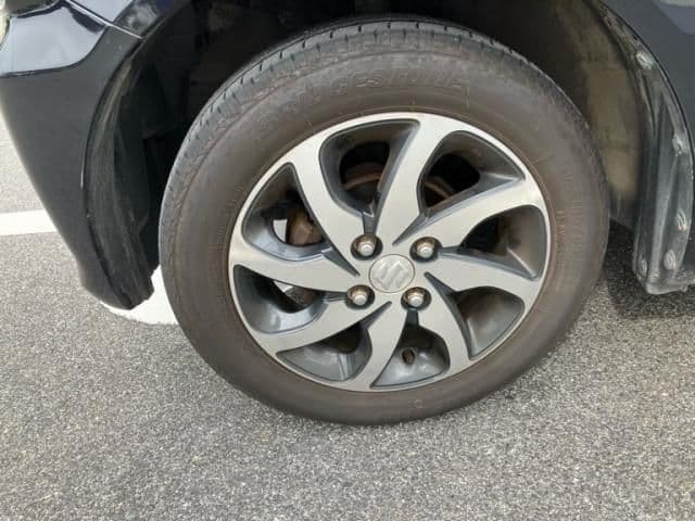 Car thumbnail 4