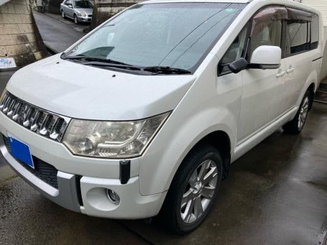 MITSUBISHI DELICA D:5 4WD