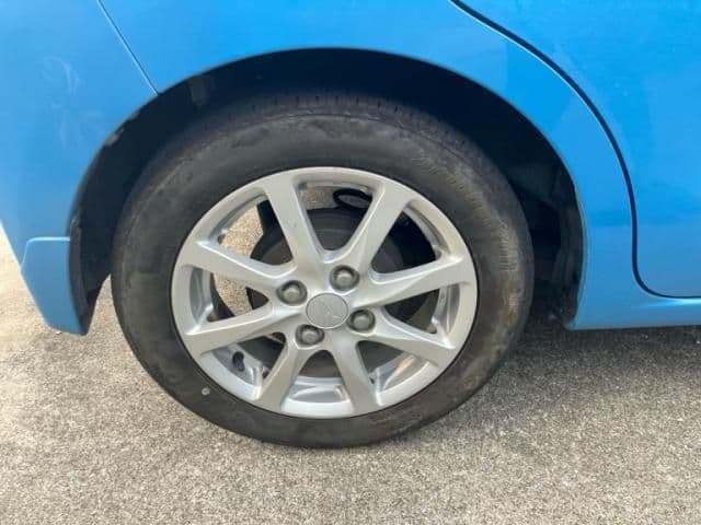 Car thumbnail 4