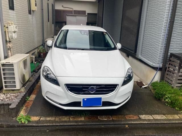 VOLVO VOLVO V40