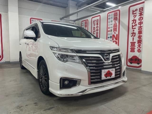 NISSAN ELGRAND
