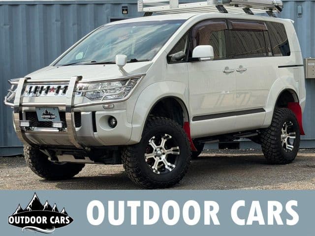 MITSUBISHI DELICA D:5 4WD