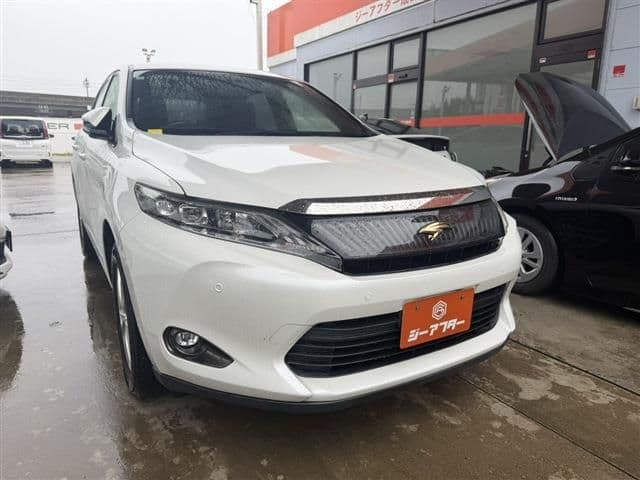 TOYOTA HARRIER 2WD