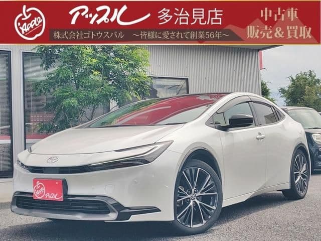 TOYOTA PRIUS
