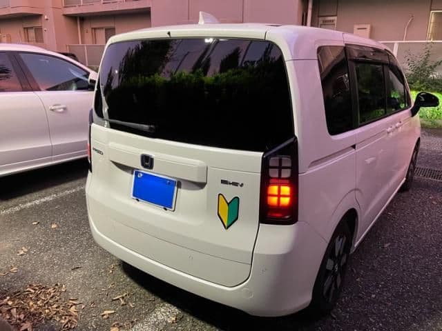 Car thumbnail 4