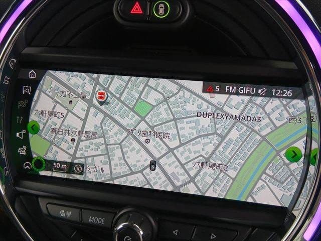 Car thumbnail 4