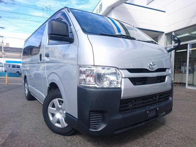TOYOTA HIACE van 2WD