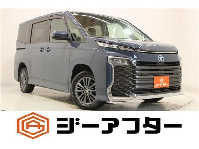 TOYOTA VOXY 4WD