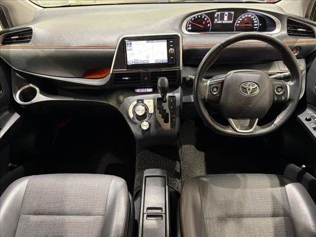 Car thumbnail 3